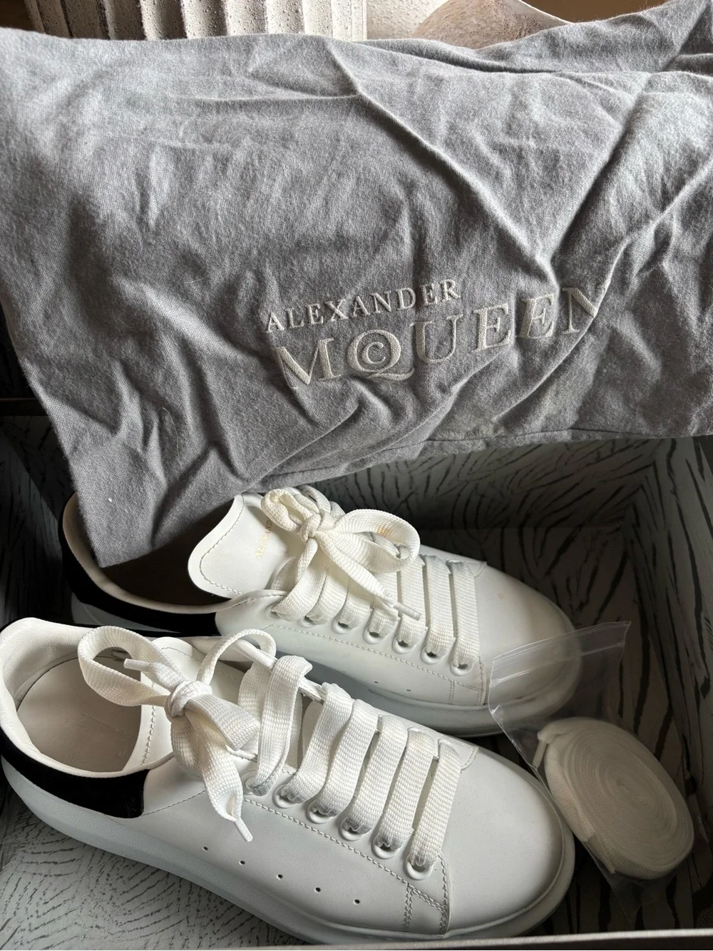 Alexander McQueen White Leather Sneakers with Black Heel Tab - Picture 4 of 11